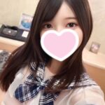 カワイイ当たり前！若いすべすべボディーをその手で👐